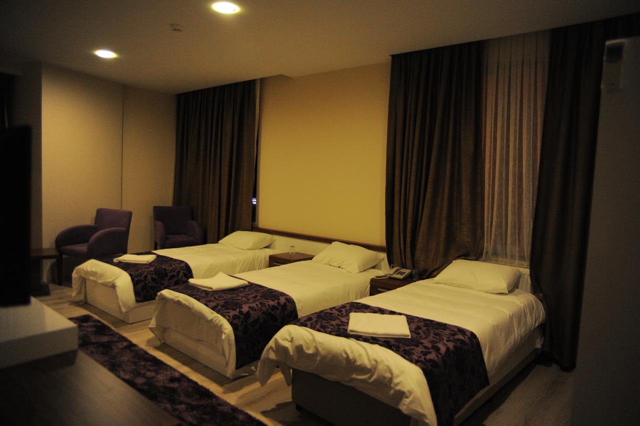 Maykon Hotel Civril  Стая снимка
