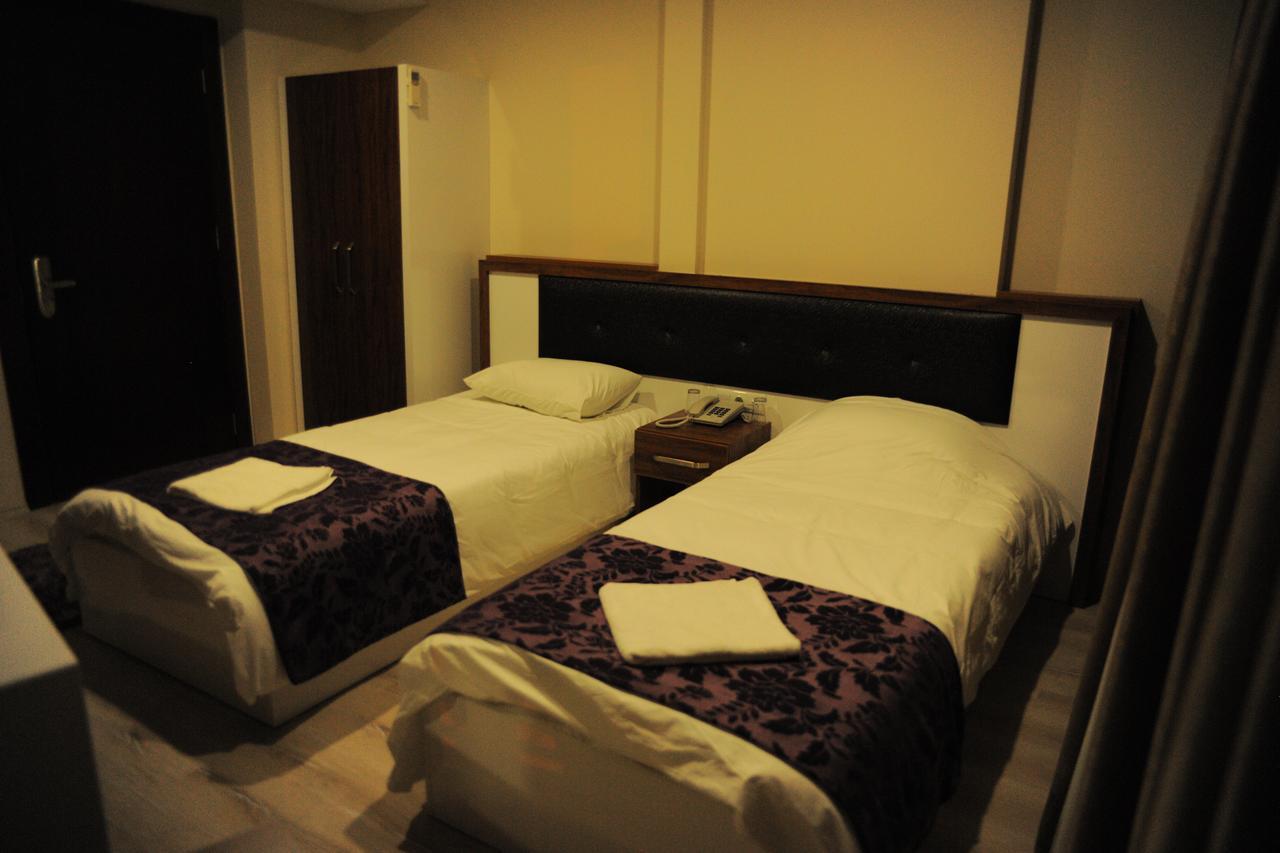 Maykon Hotel Civril  Стая снимка